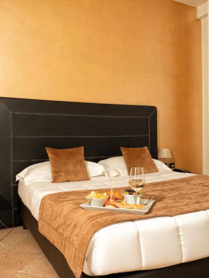Pallazzolo sullʼOglio Hotel Europa מראה חיצוני תמונה