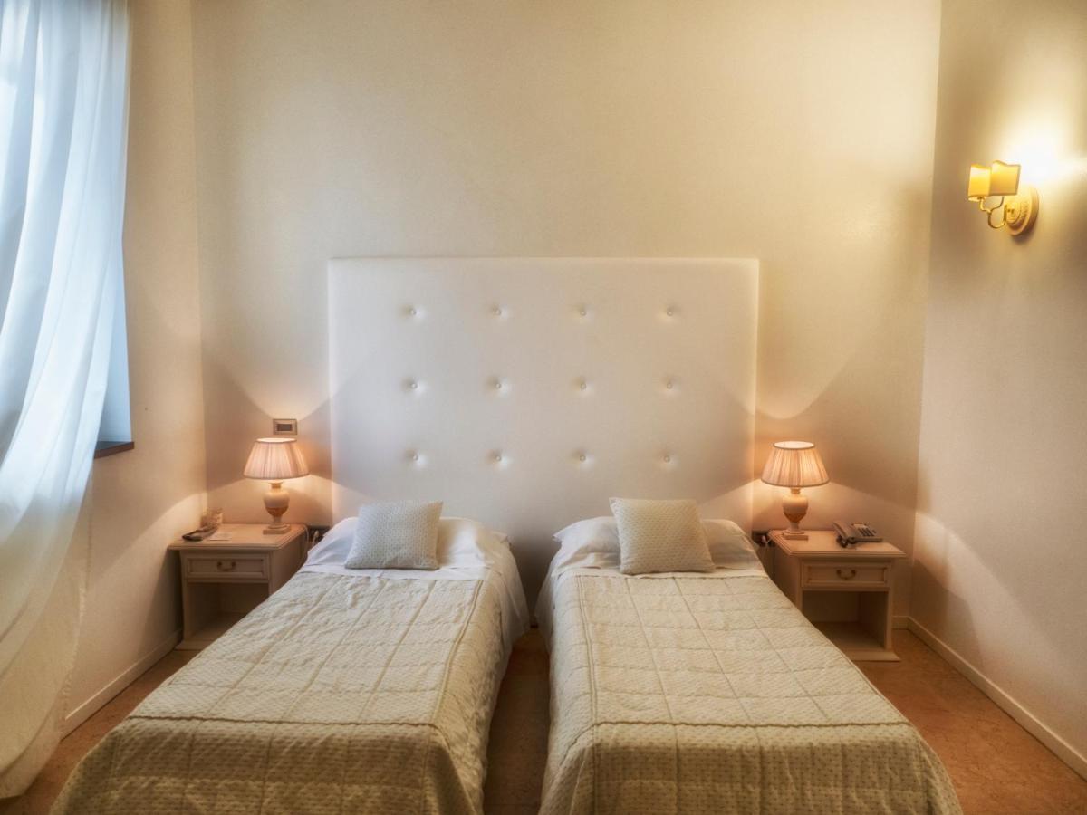 Pallazzolo sullʼOglio Hotel Europa מראה חיצוני תמונה